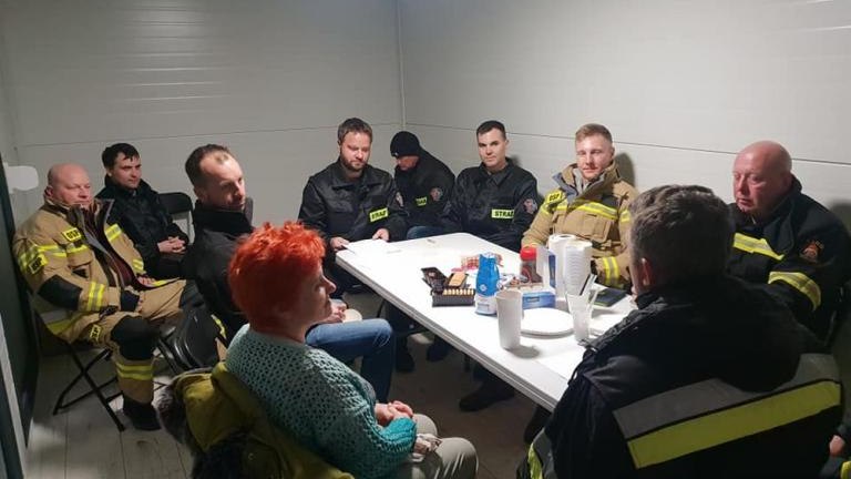 lekki woz strazacki dla  jednostki OSP Brzegi - grupa specjalna pletwonurkow-007.jpg