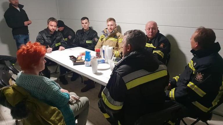 lekki woz strazacki dla  jednostki OSP Brzegi - grupa specjalna pletwonurkow-008.jpg