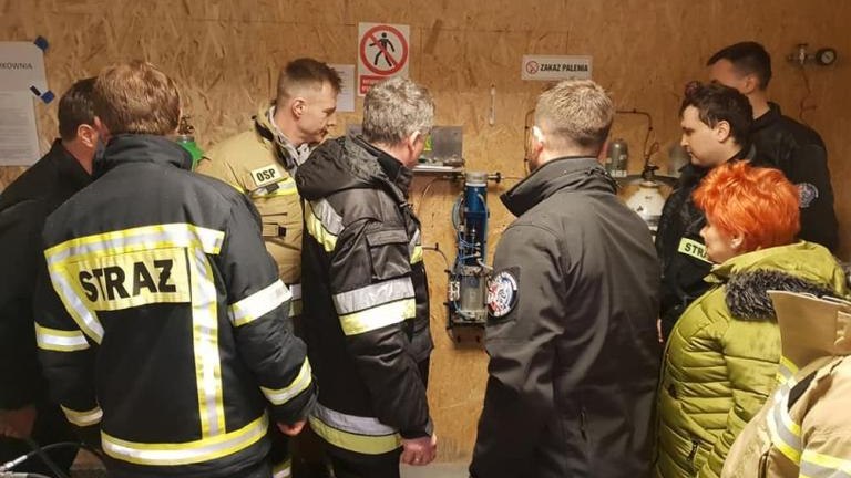 lekki woz strazacki dla  jednostki OSP Brzegi - grupa specjalna pletwonurkow-019.jpg