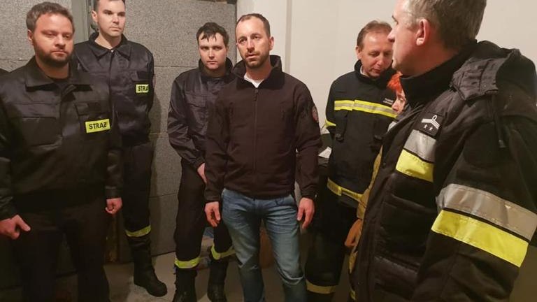 lekki woz strazacki dla  jednostki OSP Brzegi - grupa specjalna pletwonurkow-022.jpg