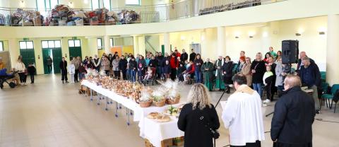 Świecenie pokarmów w Centrum Pomocy w Grabiu