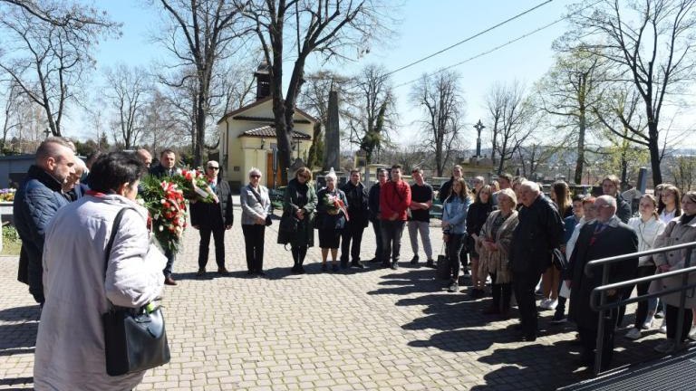 82. rocznica Zbrodni Katyńskiej Wieliczka - pamiętamy!-009.jpg
