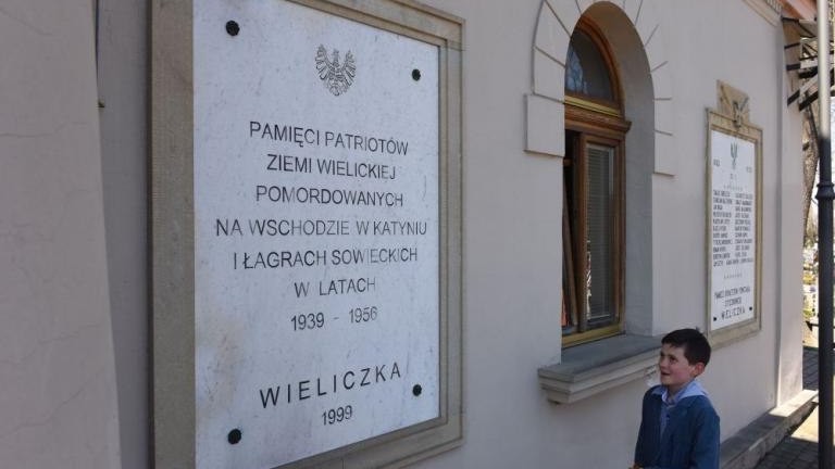 82. rocznica Zbrodni Katyńskiej Wieliczka - pamiętamy!-012.jpg