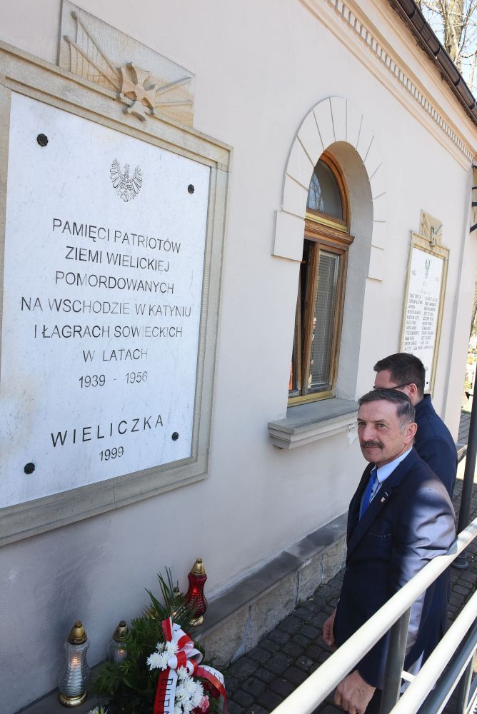 82. rocznica Zbrodni Katyńskiej Wieliczka - pamiętamy!-028.jpg