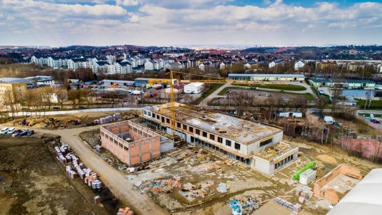 centrum edukacyjno-konferencyjne ul jedynaka w Wieliczka-005.jpg