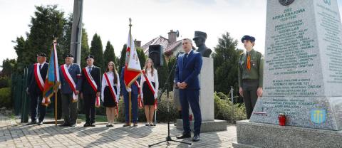 Dzień Flagi Rzeczypospolitej Polskiej w Koźmicach Wielkich
