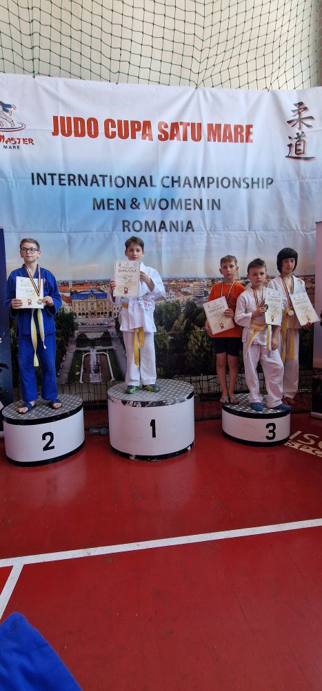 UKS Judo King Wieliczka z sukcesami w Rumunii-004.jpg