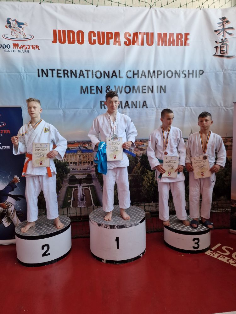 UKS Judo King Wieliczka z sukcesami w Rumunii-005.jpg