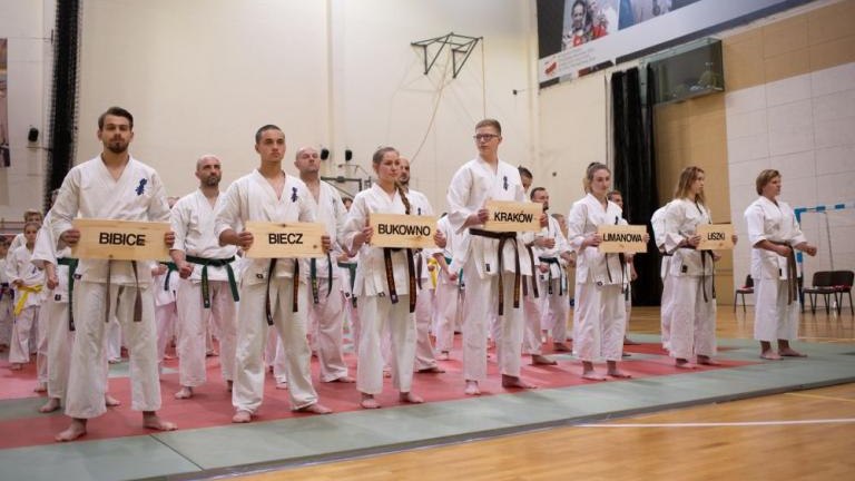 Wielicki Klub Karate Kyokushinkai najlepszy w klasyfikacji druzynowej I Mistrzostw Malopolski-003.jpg