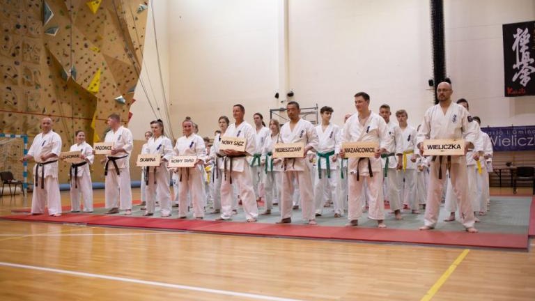 Wielicki Klub Karate Kyokushinkai najlepszy w klasyfikacji druzynowej I Mistrzostw Malopolski-005.jpg
