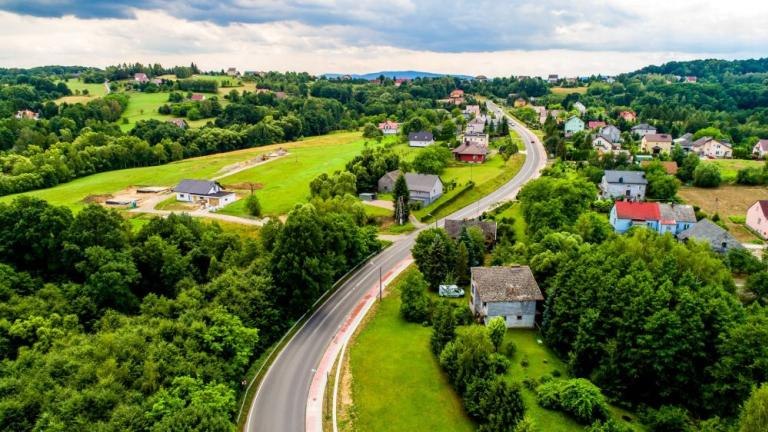 Nowy chodnik w Kozmicach Malych i Raciborsku Wieliczka-014.jpg