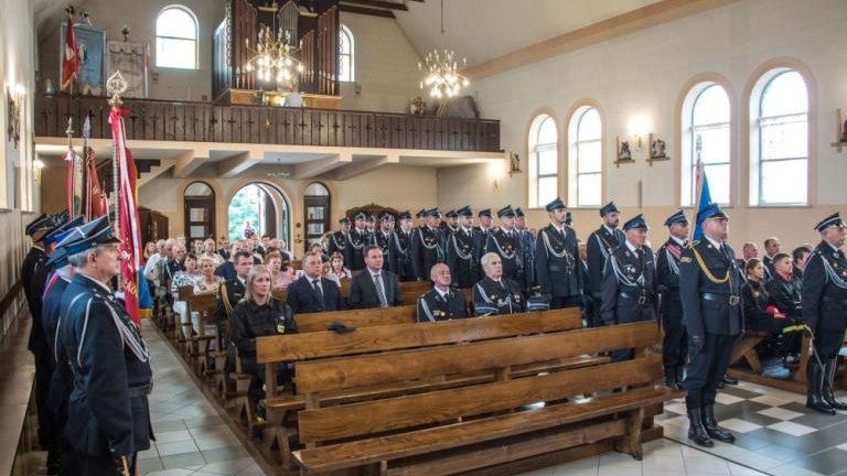jubileusz 100-lecia ochotniczej strazy pozarnej w sulkowie gm wieliczka-028.jpg