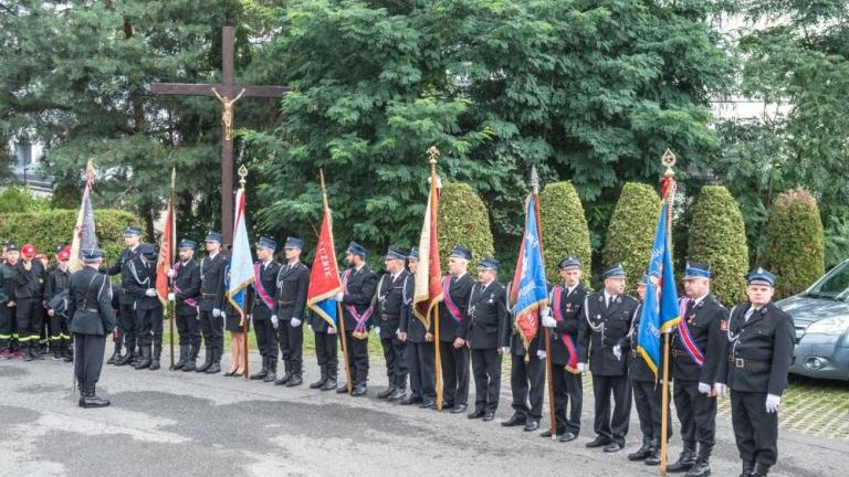 jubileusz 100-lecia ochotniczej strazy pozarnej w sulkowie gm wieliczka-036.jpg