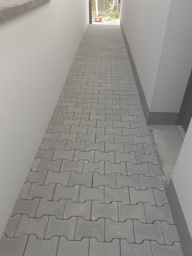 race remontowe przy ochotniczej strazy pozarnej w sulkowie gm wieliczka_3.jpg