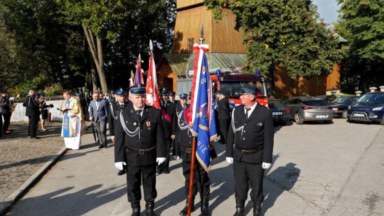 poswiecenie odnowionej figury sw Floriana w Podstolicach gm Wieliczce-008.jpg
