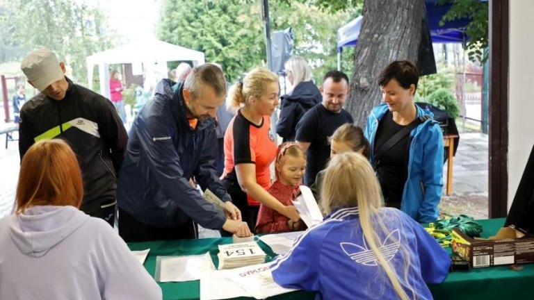 jubileuszowa XV edycja Biegow Krzyszkowickich gm Wieliczka-008.jpg