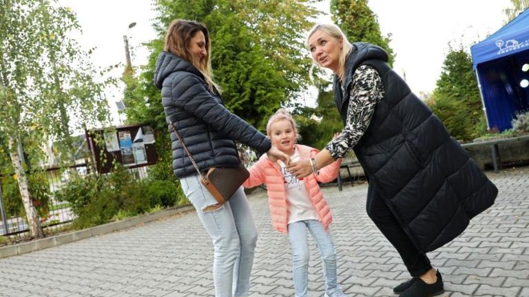 zabawa taneczna dla mieszkancow os Krzyszkowice-009.jpg