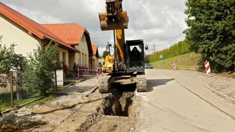 przebudowa drogi gminnej w centrum Grajowa gm Wieliczka-007.jpg