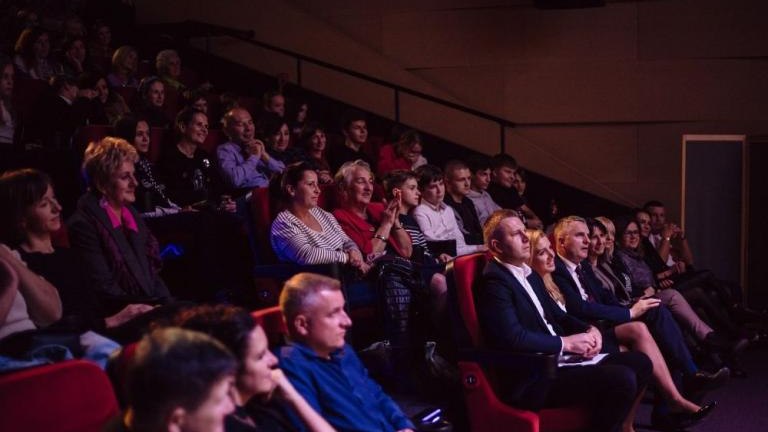 spektakl Zemsta w Wielicka Mediateka Artur Kozioł-003.jpg