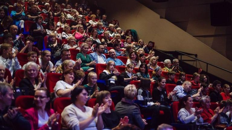 spektakl Zemsta w Wielicka Mediateka Artur Kozioł-028.jpg