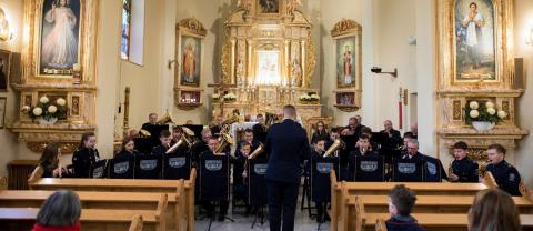 Koncert zaduszkowy w wykonaniu Orkiestry Dętej Hejnał z Byszyc