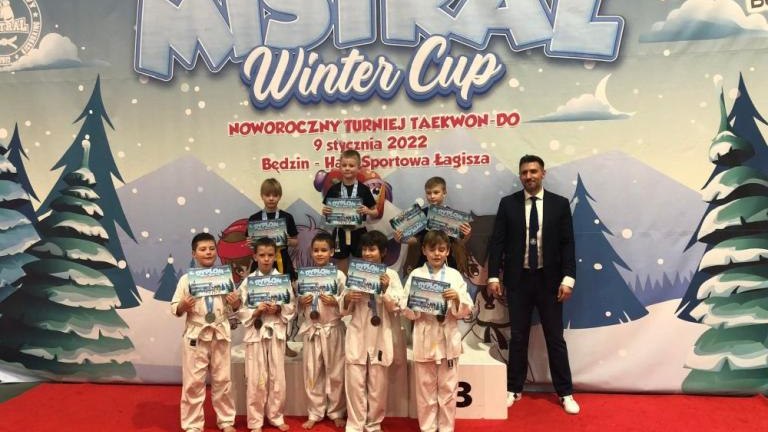 osiem medali Wielicko-Gdowskiej Szkoły Walki Prime w zawodach Mistral Cup Bedzin-004.jpg