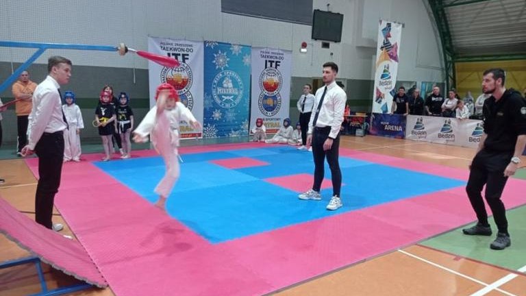 osiem medali Wielicko-Gdowskiej Szkoły Walki Prime w zawodach Mistral Cup Bedzin-012.jpg