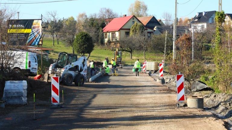 przebudowa drogi gminnej w Grajowie gm Wieliczka-006.jpg