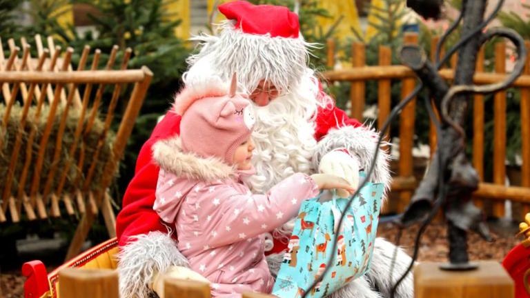 zagroda reniferow Mikolaja Rynek Górny gm Wieliczka-013.jpg