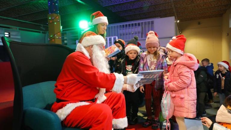 moc_atrakcji spotkanie_z_mikolajem kino_wielicka_mediateka-014.jpg