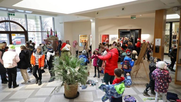 moc_atrakcji spotkanie_z_mikolajem kino_wielicka_mediateka-015.jpg