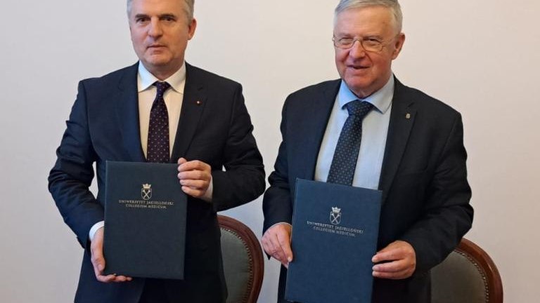 Szpital uniwersytecki wraz z przychodnią i centrum dydaktycznym dla studentów w Wieliczce-005.jpg