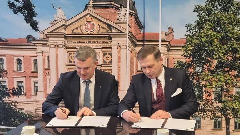 miedzynarodowa konferencja  Samorzad 6.0. rozwoj spoleczny uslugi gospodarcze nowoczesne finanse Artur_Koziol Stanislaw_Mazur_2.jpg