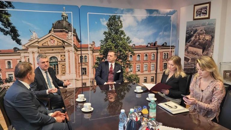 miedzynarodowa konferencja  Samorzad 6.0. rozwoj spoleczny uslugi gospodarcze nowoczesne finanse Artur_Koziol Stanislaw_Mazur_3.jpg