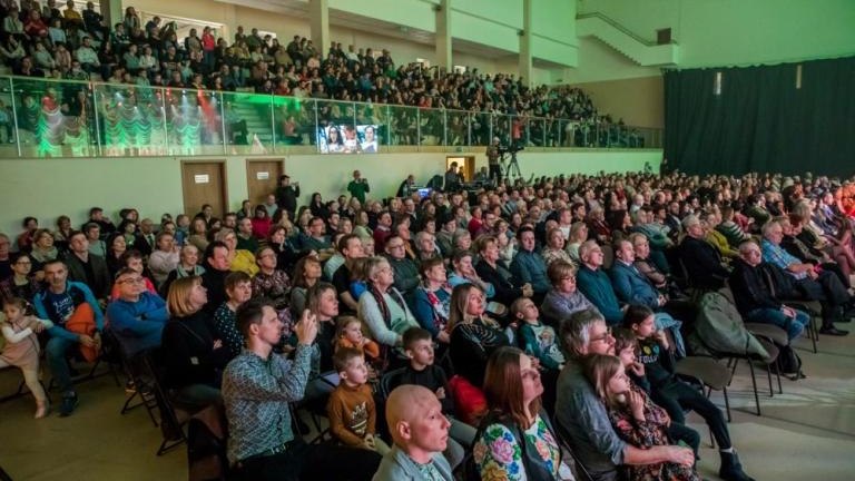 wreczenie medali dobroci dla Wlodzimierza Hartabusa i Elzbiety Sikorya Wieliczka Solne_Miasto-004.jpg