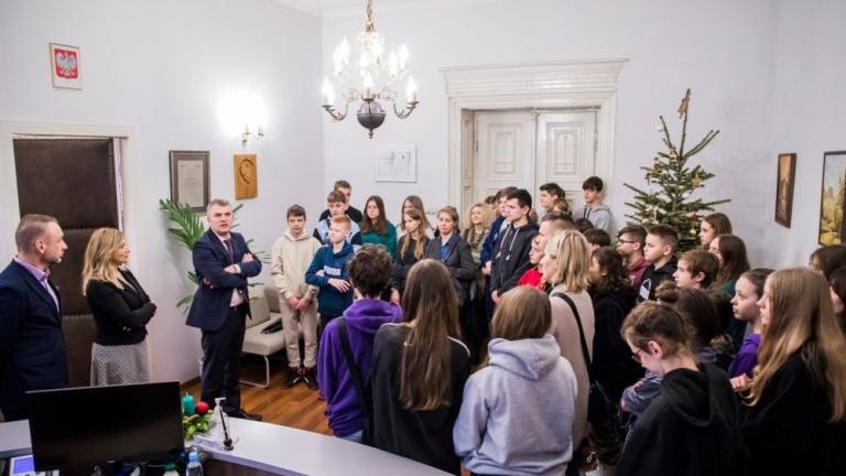 lekcja obywatelska w wielickim magistracie-006.jpg