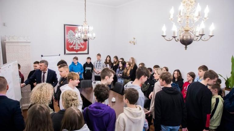 lekcja obywatelska w wielickim magistracie-007.jpg