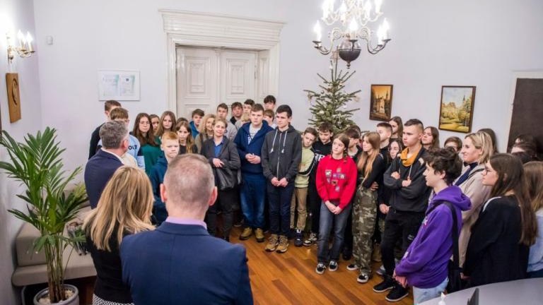 lekcja obywatelska w wielickim magistracie-011.jpg