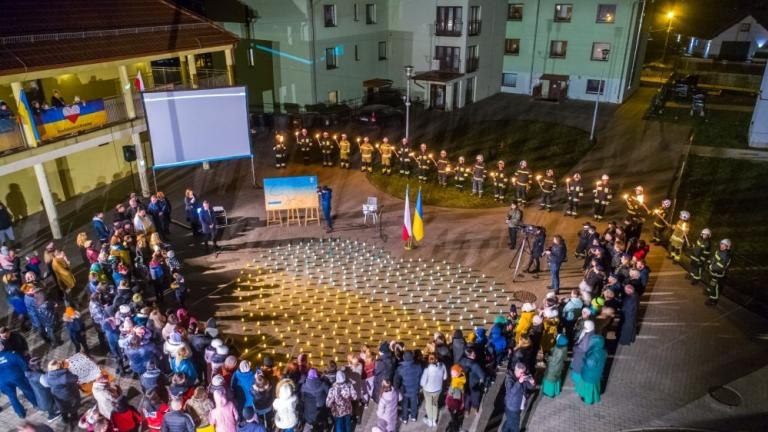 swiatlo dla Ukrainy Centrum Pomocy dla Ukrainy w Grabiu Artur Koziol-001.jpg