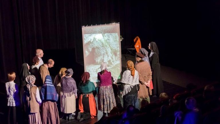 spektakl Bernadetta mlodziezy niepelnosprawnej w Wielicka Mediateka-012.jpg