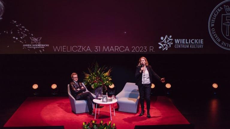 literackie_widnokregi spotkanie z Grażyna_Szapolowska Wielicka_Mediateka-010.jpg