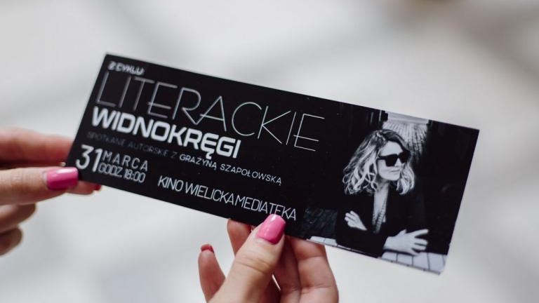 literackie_widnokregi spotkanie z Grażyna_Szapolowska Wielicka_Mediateka-020.jpg