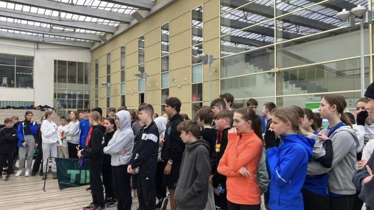wiosenne druzynowe biegi przelajowe dziewczat i chlopcow-020.jpg