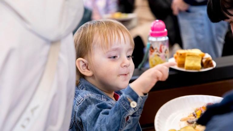 sniadanie Wielkanocne na wielickim dworcu-007.jpg