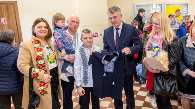 sniadanie Wielkanocne na wielickim dworcu-009.jpg