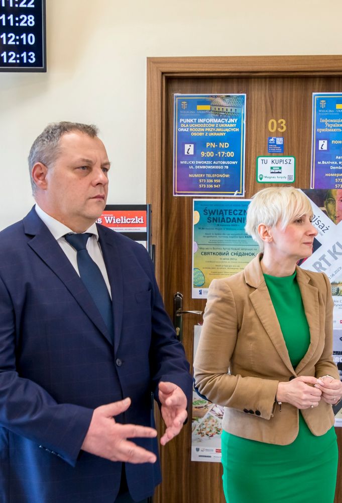 sniadanie Wielkanocne na wielickim dworcu-017.jpg