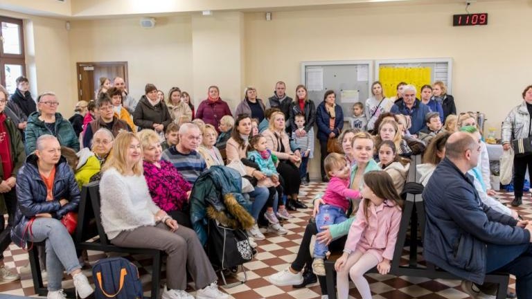 sniadanie Wielkanocne na wielickim dworcu-020.jpg