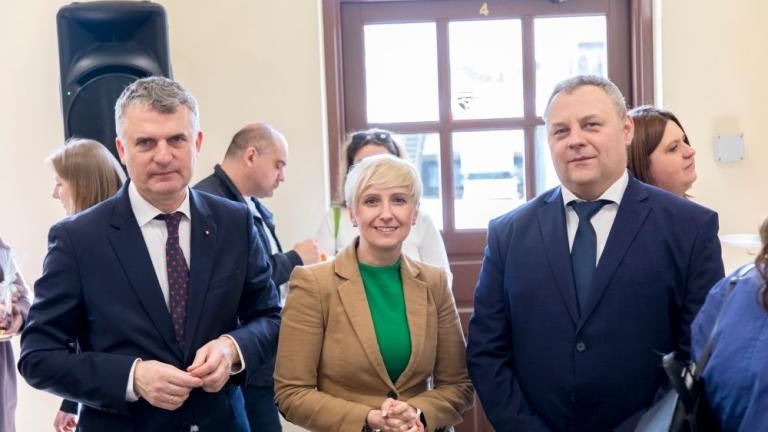 sniadanie Wielkanocne na wielickim dworcu-025.jpg