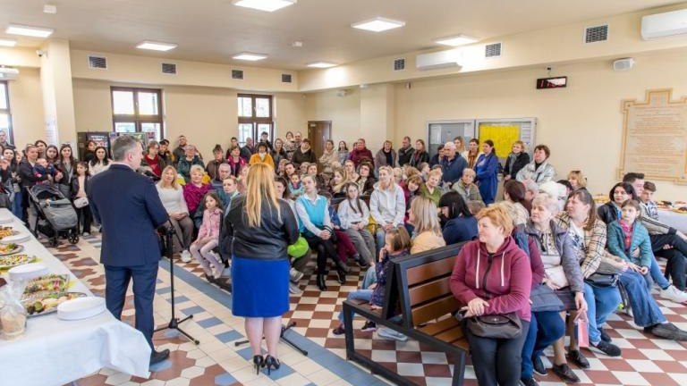 sniadanie Wielkanocne na wielickim dworcu-026.jpg