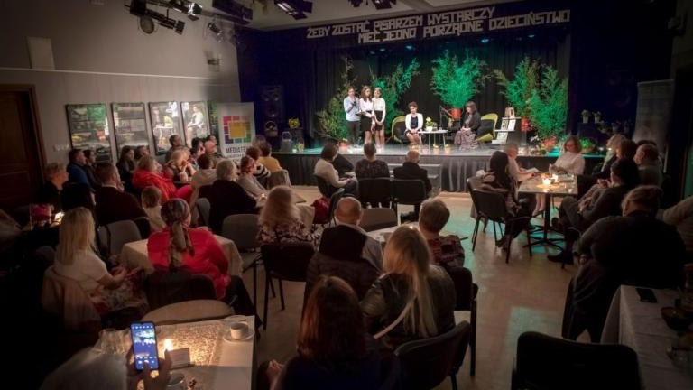 zeby zostac pisarzem wystarczy miec jedno porzadne dziecinstwo Krzyszkowice Wieliczka-008.jpg